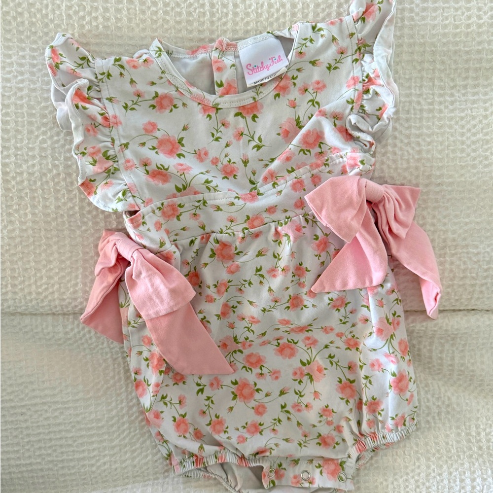 Stitchy Fish Pink Floral Bubble